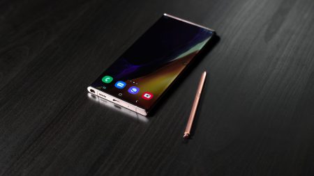 Samsung Galaxy Note 20 8K segundo plano - One UI