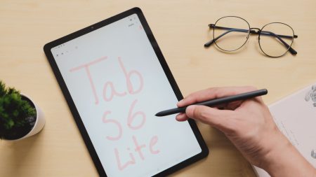 Galaxy Tab S6 Lite